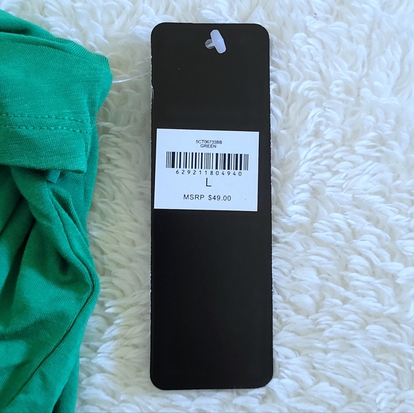 bebe Green💚 Top With Triple3️⃣ Silver🤍 Rings Detail - NWT - Picture 16 of 16